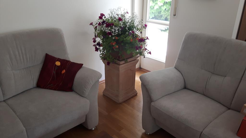 Lennefer Apartment Piding